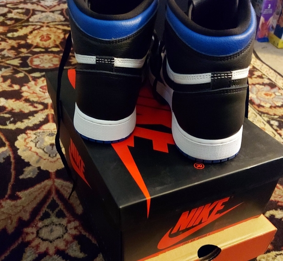 Jordan Retro 1 - Picture 2 of 3